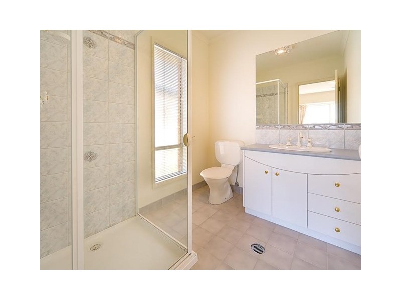 23 FLORENCE CRESCENT, Albury NSW 2640