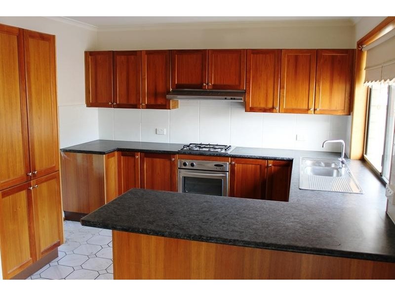 31 MCFARLAND ROAD, Wodonga VIC 3690