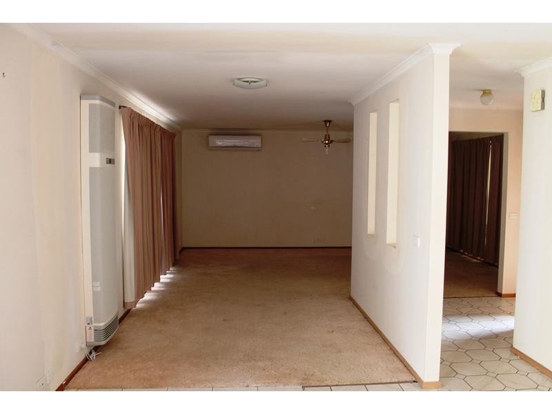 31 MCFARLAND ROAD, Wodonga VIC 3690