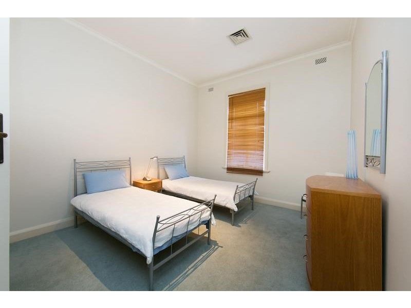 606B DEAN STREET, Albury NSW 2640