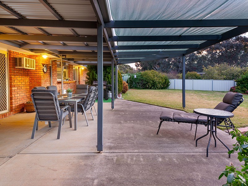 17 AZURE DRIVE, Wodonga VIC 3690