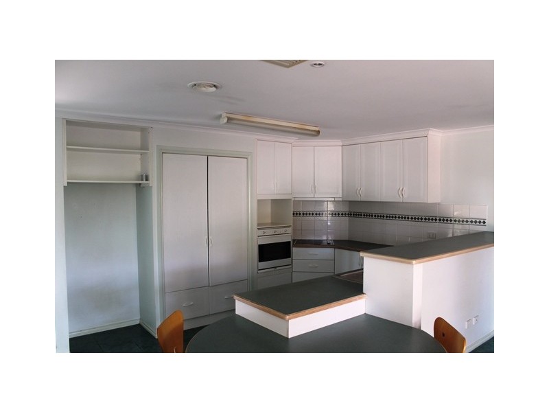 7 FALCON CIRCUIT, Wodonga VIC 3690