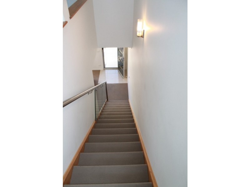 18 ELMWOOD CIRCUIT, Wodonga VIC 3690