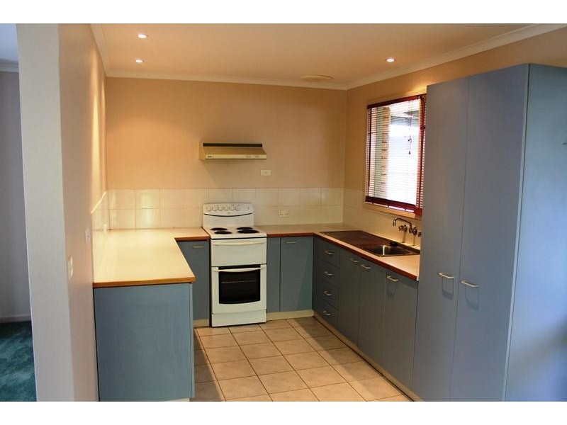 407 DALE CRESCENT, Albury NSW 2640