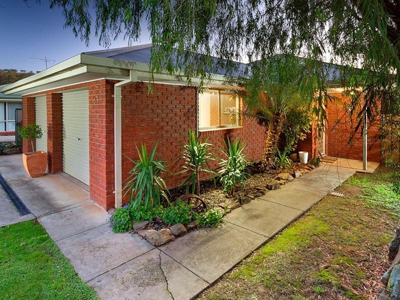 31 AZURE DRIVE, Wodonga VIC 3690