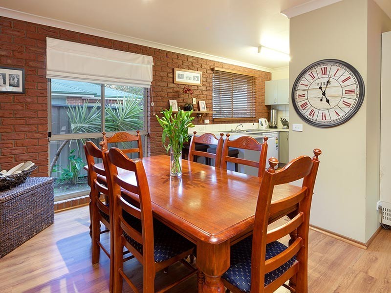 31 AZURE DRIVE, Wodonga VIC 3690