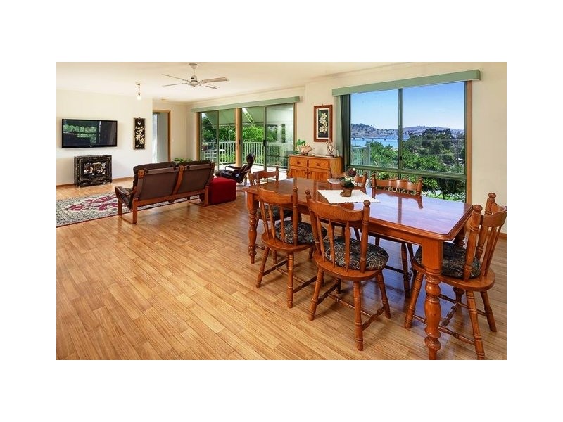 35 CRAIG DRIVE, Bellbridge VIC 3691