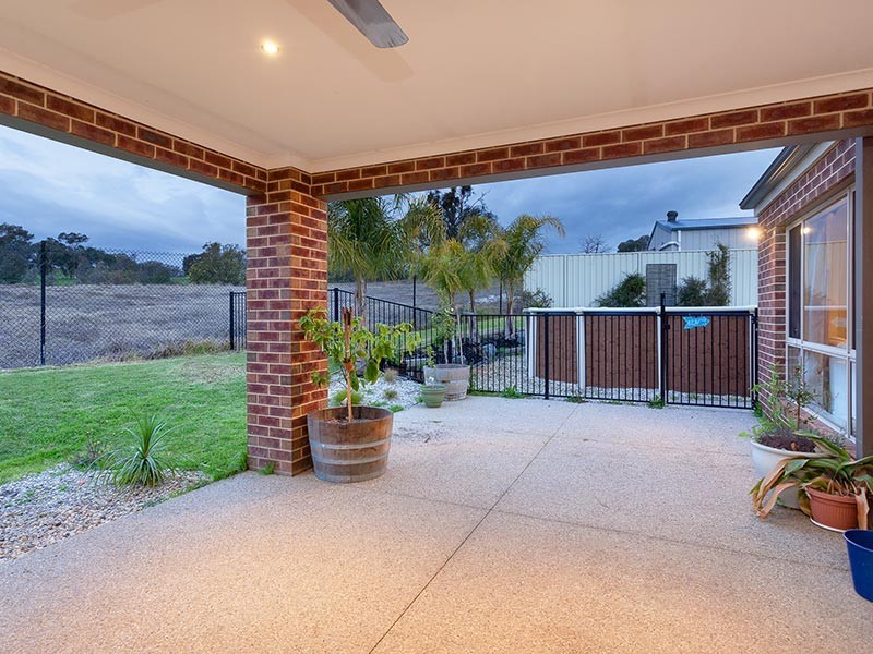 131 DE KERILLEAU DRIVE, Wodonga VIC 3690