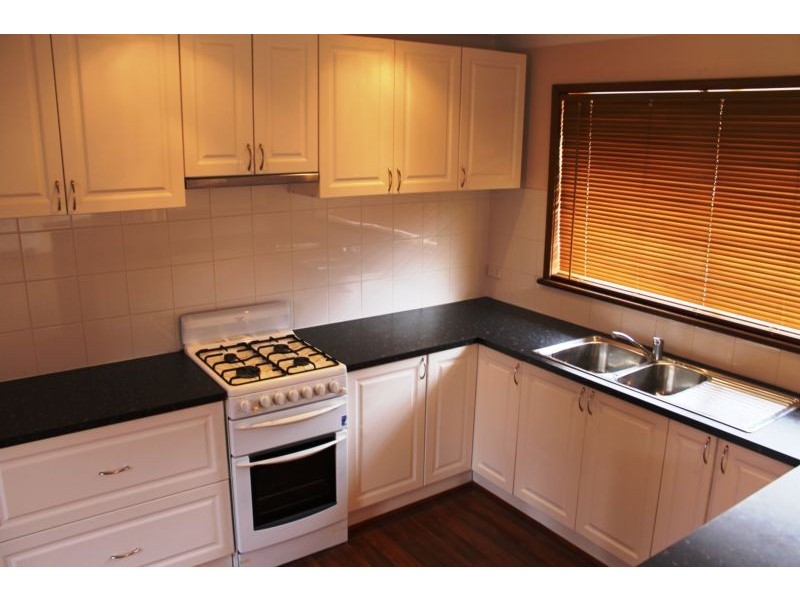 2/379 LAWRENCE STREET, Wodonga VIC 3690