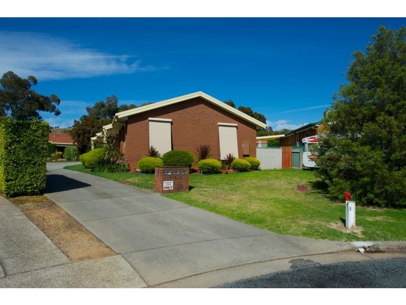 2/6 ARNOLD PLACE, Wodonga VIC 3690