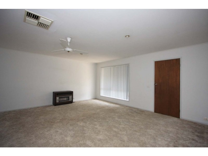 2/6 ARNOLD PLACE, Wodonga VIC 3690