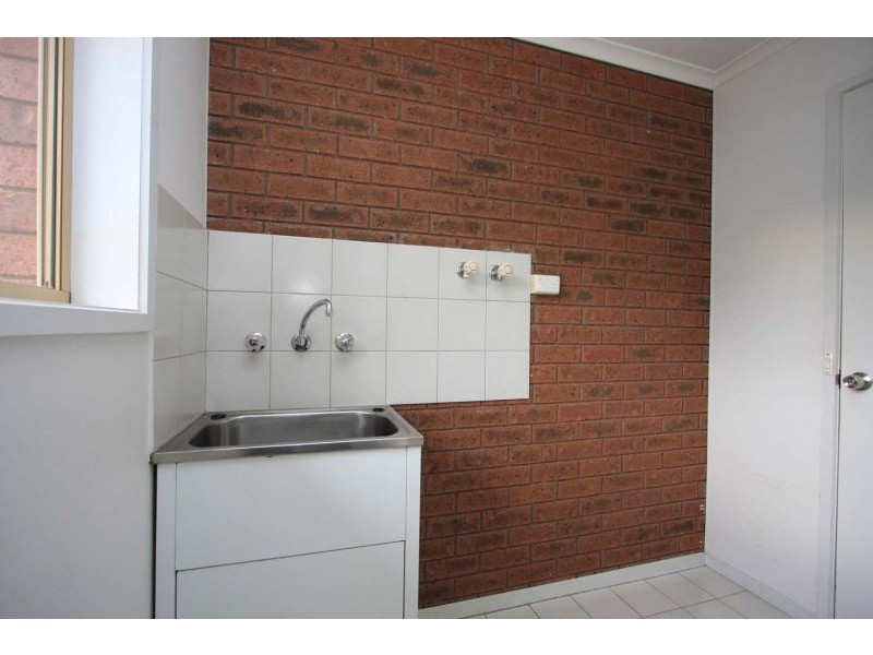 2/6 ARNOLD PLACE, Wodonga VIC 3690