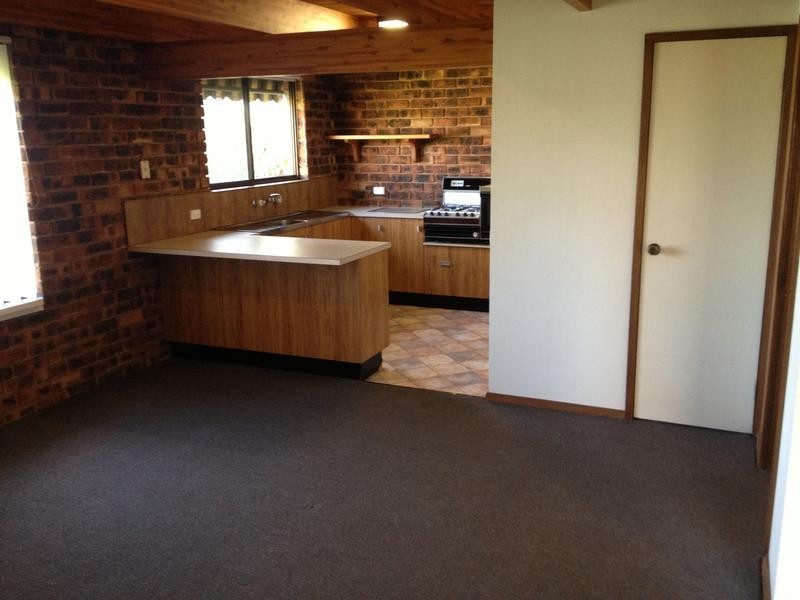 13 MAXWELL DRIVE, Wodonga VIC 3690