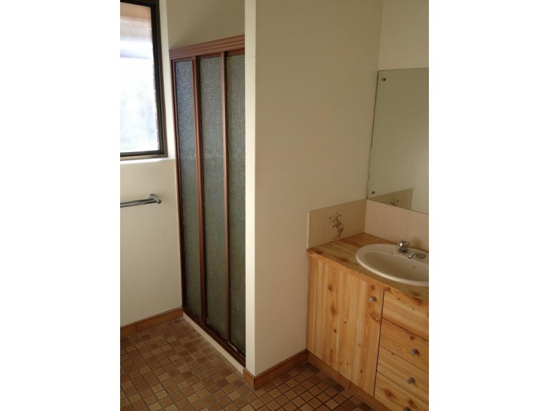 13 MAXWELL DRIVE, Wodonga VIC 3690