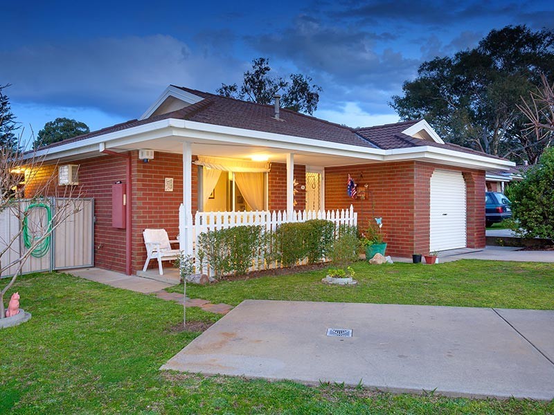 1/13 KINGSBURY COURT, Wodonga VIC 3690