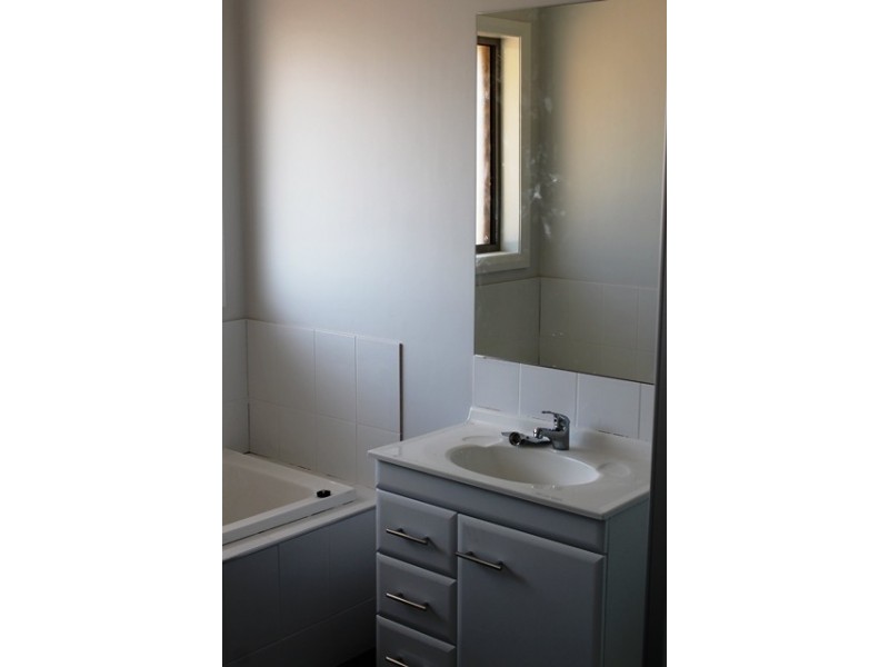 2 VICTORIA CROSS PARADE, Wodonga VIC 3690