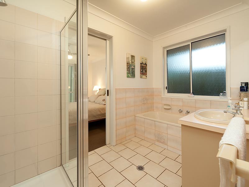 19 SINNETT COURT, Wodonga VIC 3690