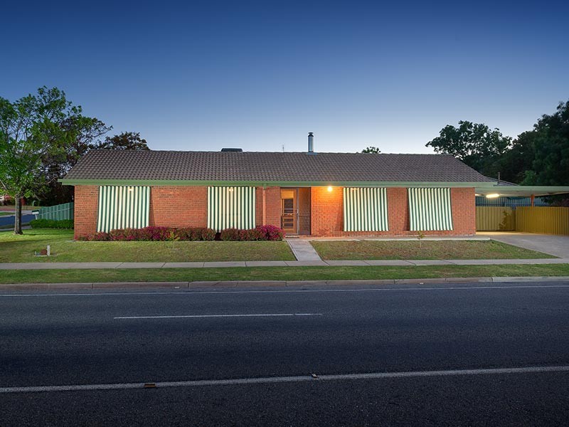 19 SINNETT COURT, Wodonga VIC 3690