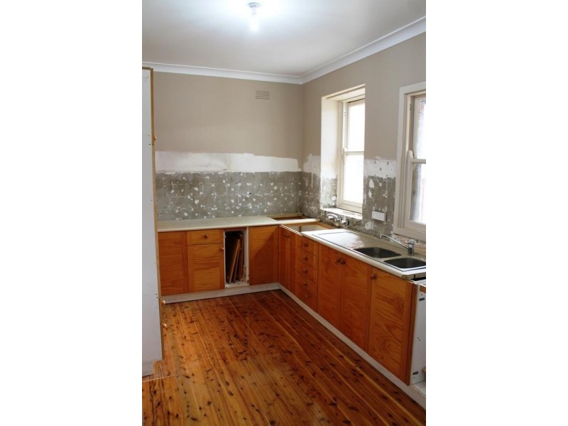 442 MACAULEY STREET, Albury NSW 2640