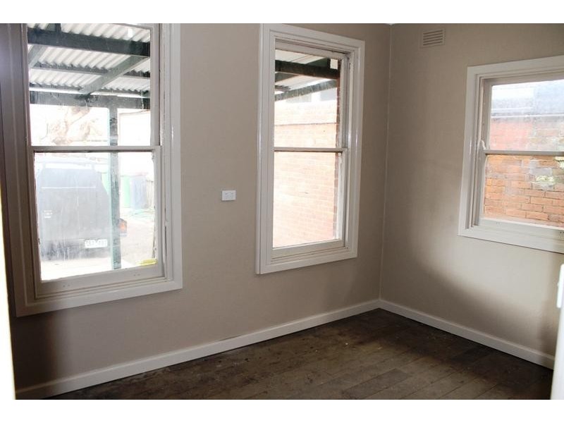 442 MACAULEY STREET, Albury NSW 2640