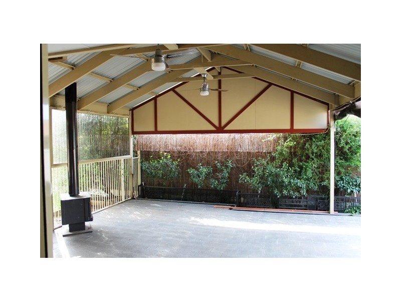 1 FADE COURT, Wodonga VIC 3690