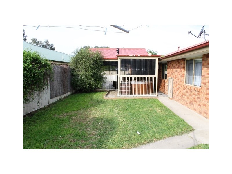 1 FADE COURT, Wodonga VIC 3690