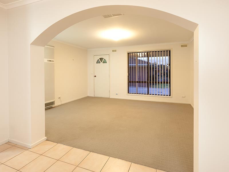 2/14 GAYVIEW DRIVE, Wodonga VIC 3690