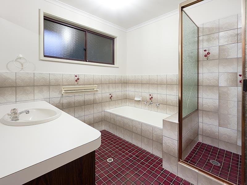 2/14 GAYVIEW DRIVE, Wodonga VIC 3690