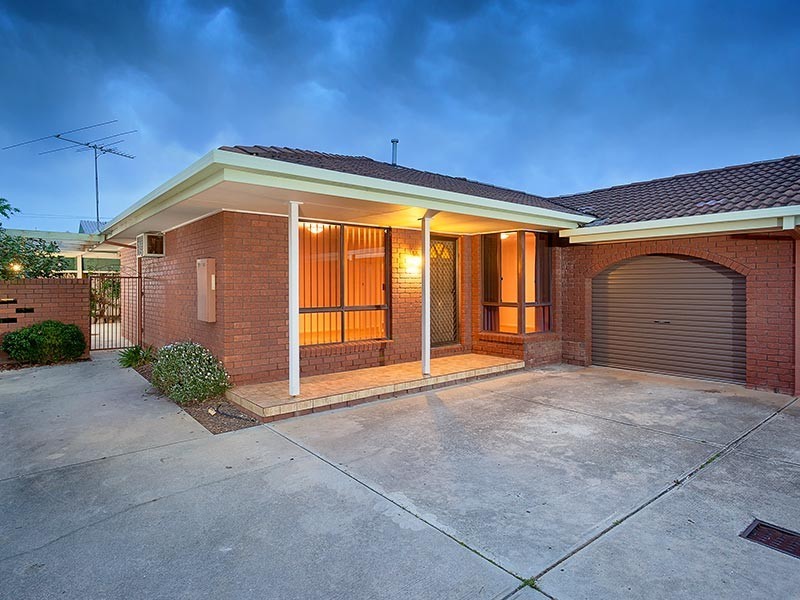 2/14 GAYVIEW DRIVE, Wodonga VIC 3690