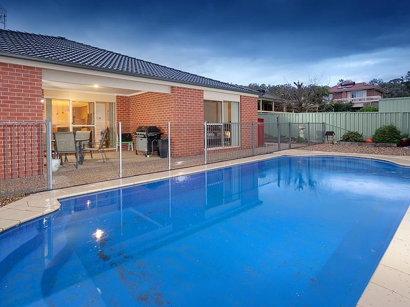 15 SCARBOROUGH DRIVE, Wodonga VIC 3690