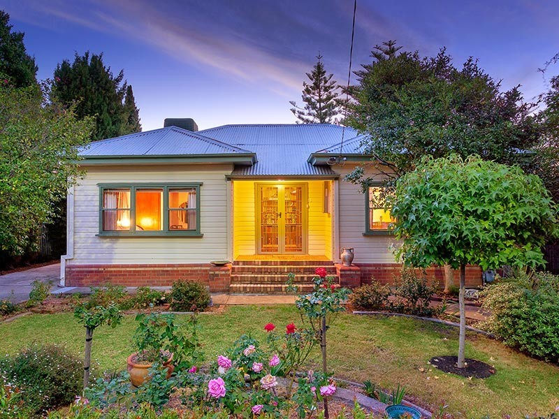 15 BURNLEY STREET, Wodonga VIC 3690