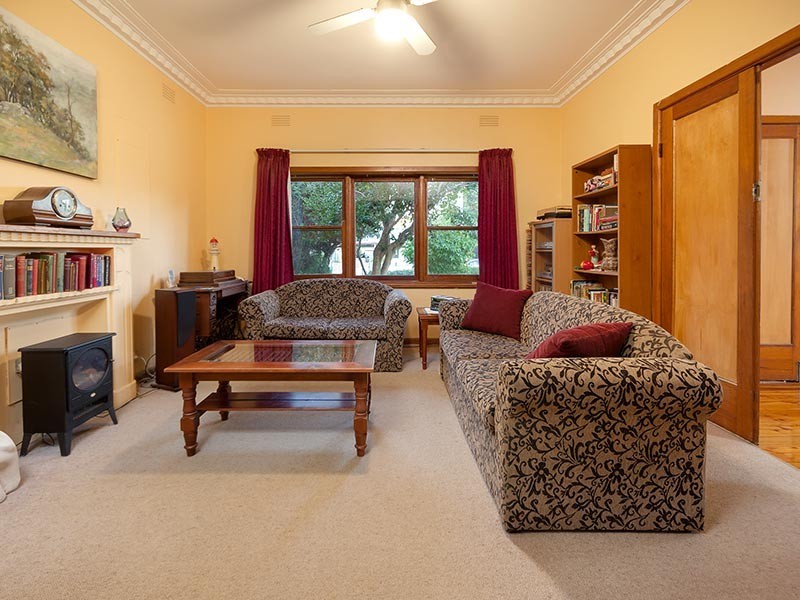 15 BURNLEY STREET, Wodonga VIC 3690