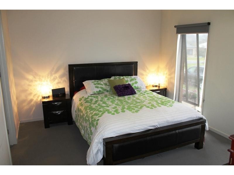 22 LYSTERFIELD LANE, Wodonga VIC 3690