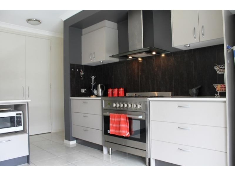 22 LYSTERFIELD LANE, Wodonga VIC 3690