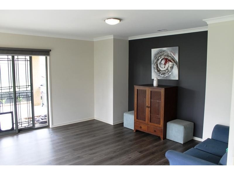 22 LYSTERFIELD LANE, Wodonga VIC 3690