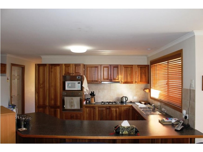 35 WHERNSIDE DRIVE, Wodonga VIC 3690