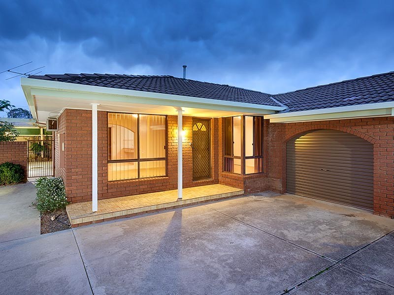 2/14 GAYVIEW DRIVE, Wodonga VIC 3690