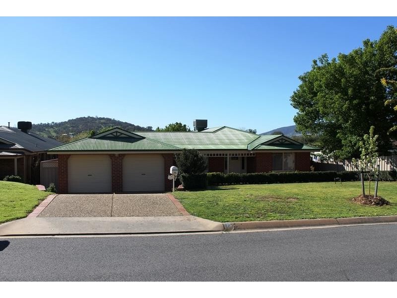 35 WHERNSIDE DRIVE, Wodonga VIC 3690