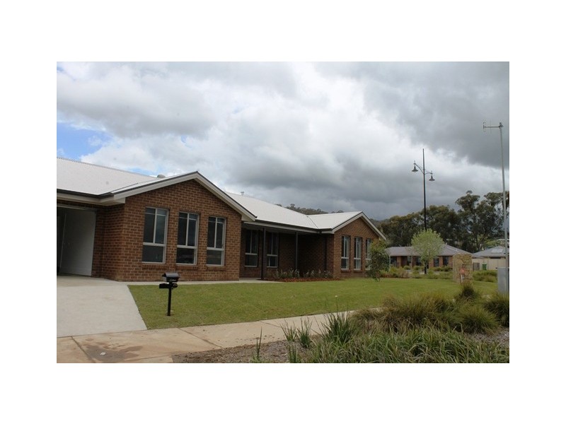 2 VICTORIA CROSS PARADE, Wodonga VIC 3690