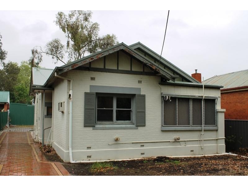 528 THURGOONA STREET, Albury NSW 2640