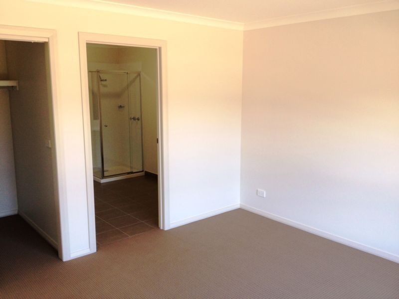 28 KENNETH WATSON DRIVE, Wodonga VIC 3690