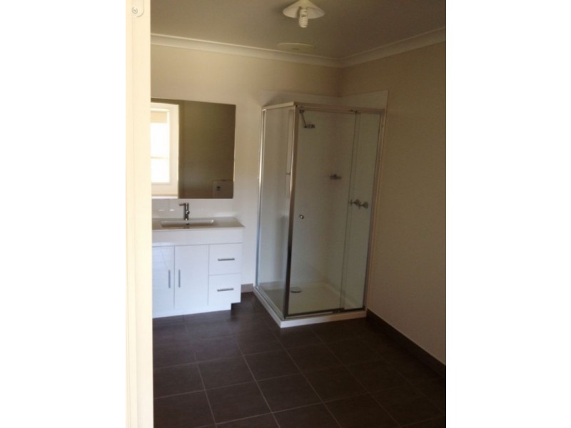 28 KENNETH WATSON DRIVE, Wodonga VIC 3690