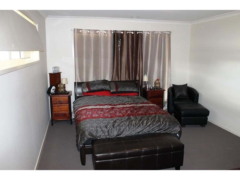 1 VICTORIA CROSS PARADE, Wodonga VIC 3690