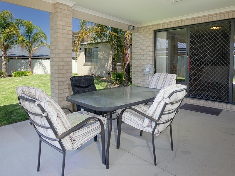 19 GOLFLINKS AVENUE, Wodonga VIC 3690