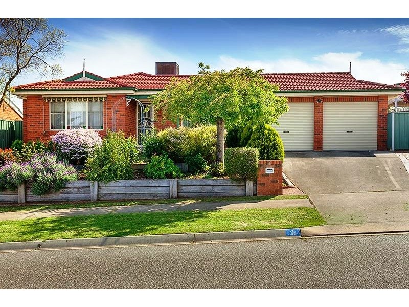 4 ROSEMONT CIRCUIT, Wodonga VIC 3690