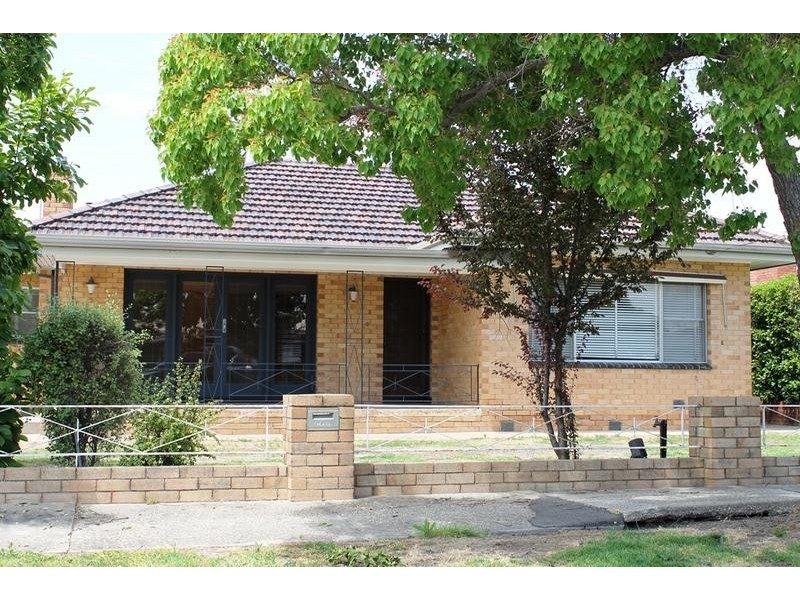 14 TOWER STREET, Wodonga VIC 3690