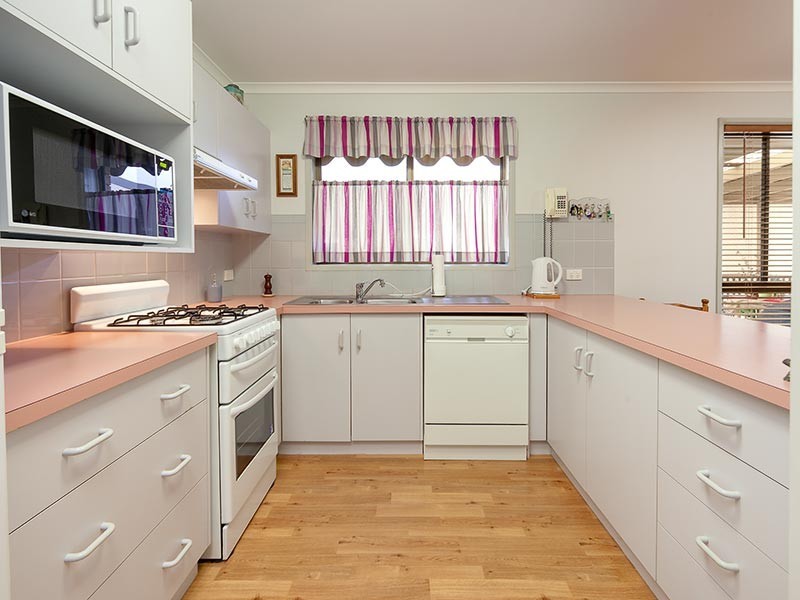 6 SCULLIN COURT, Wodonga VIC 3690
