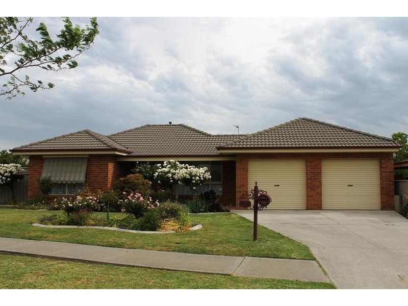 1 SLICE COURT, Wodonga VIC 3690