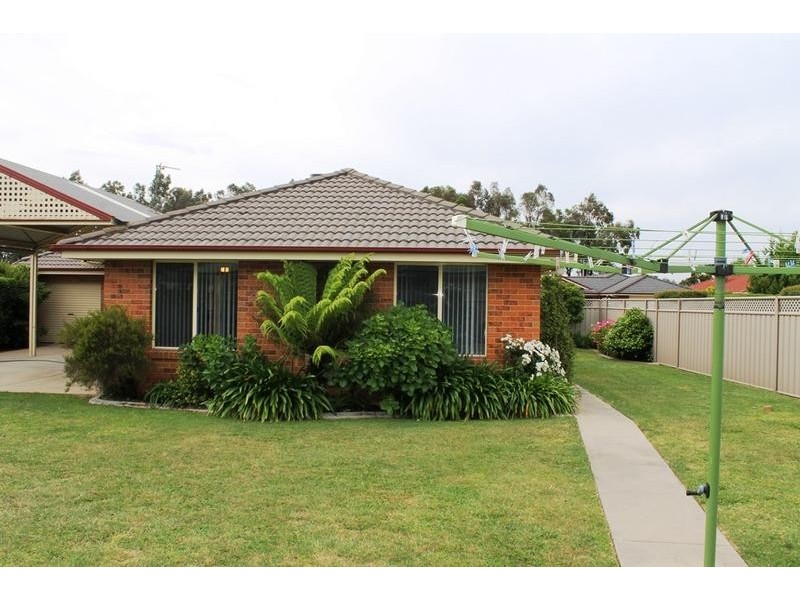 1 SLICE COURT, Wodonga VIC 3690