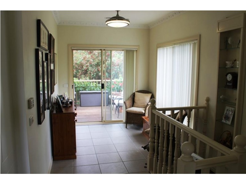 10 SOUTHERN VIEW DRIVE, Albury NSW 2640